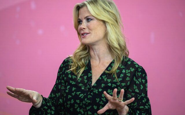 Alison Sweeney, Days of our Lives, Hannah Swensen Mysteries, Open By Christmas, Hallmark Channel, DAYS, DOOL, #DAYS, #DOOL
